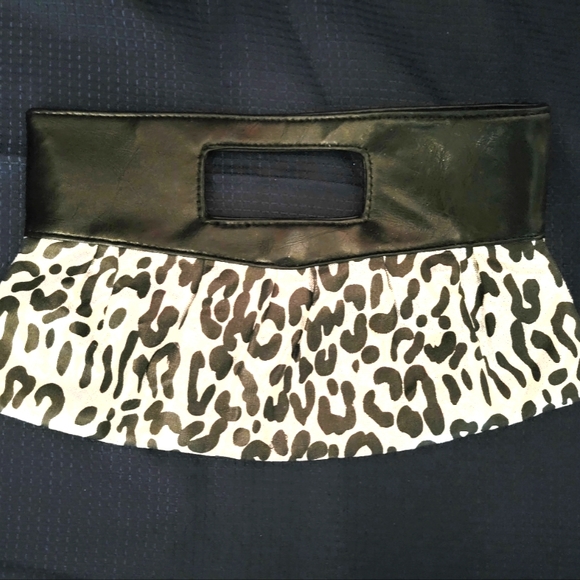 Black & Silver Cheetah Print Mini Purse - Picture 2 of 4